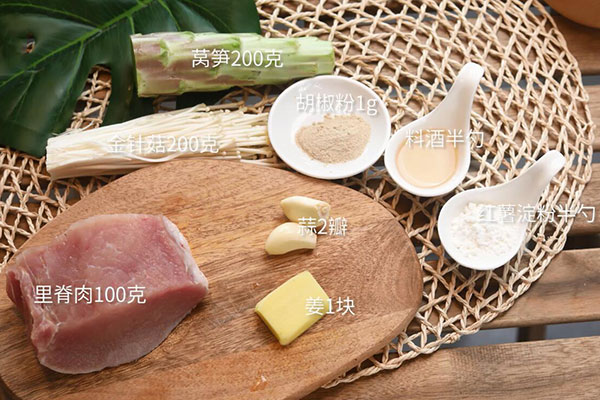 金针菇莴笋肉片汤的做法 金针菇莴笋肉片汤怎么做