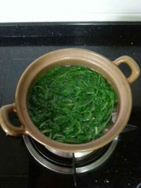益母草瘦肉汤的做法步骤8