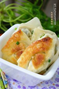 生煎荠菜馄饨的做法步骤12