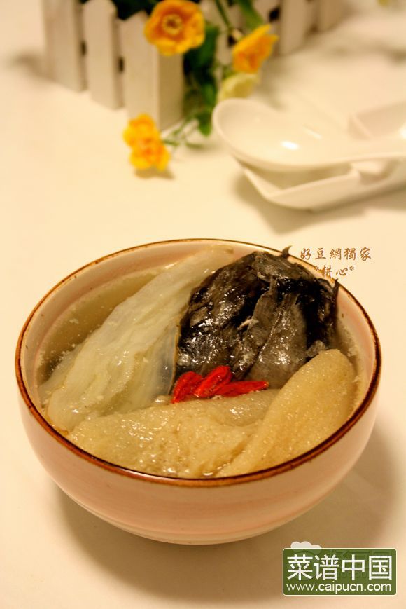 天麻竹荪乌鸡汤