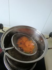 油豆腐木耳肉圆汤的做法步骤7