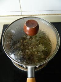 养乐多绿茶冰的做法步骤3
