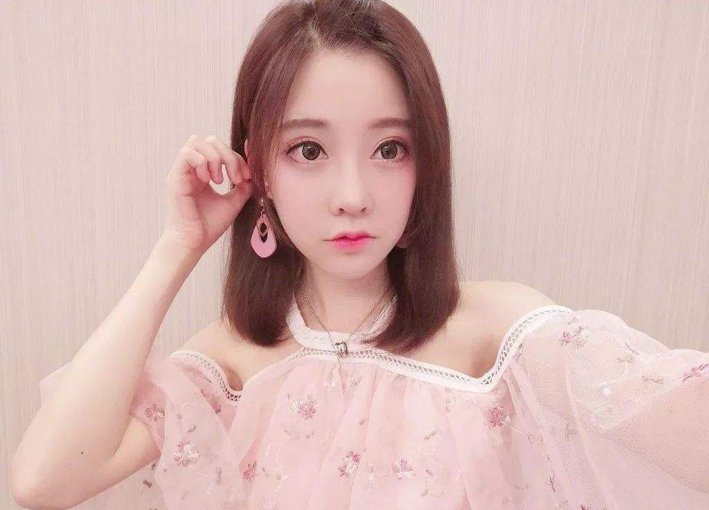 冯提莫告整形医院