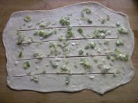 东北葱花饼的做法步骤9