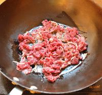 酸笋炒牛肉的做法步骤8