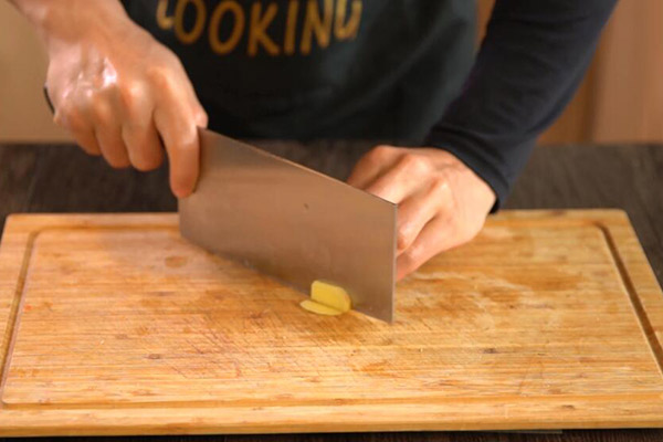 盐焗鸡翅的家常做法 鸡翅怎么做好吃