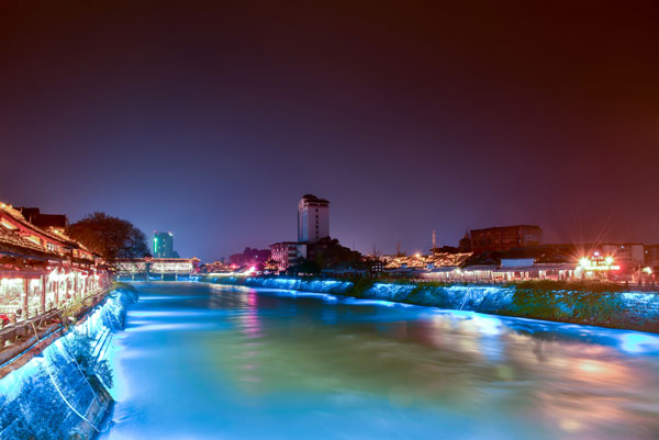 ​成都离都江堰多远 成都怎么去都江堰