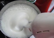 奶油蛋糕卷的做法步骤7
