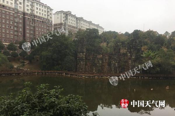湖南本周多阴雨气温波动剧烈 周末降温12-14℃