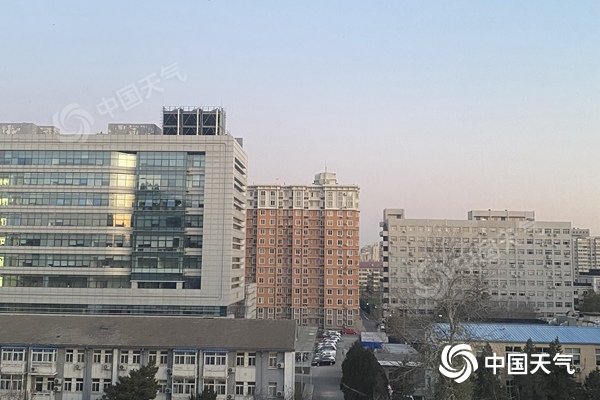 今晨北京再创气温新低 明后天北风劲吹最高温将至冰点附近