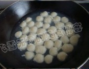 清汤鱼圆的做法步骤6