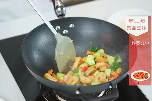 青瓜炒虾仁的做法 青瓜炒虾仁怎么做