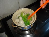 鱼蛋肉饼粿条汤的做法步骤10