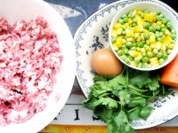 豌豆玉米熏干豆腐卷的做法步骤1