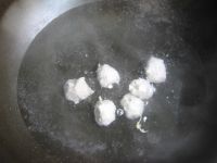 氽鲅鱼丸子的做法步骤8