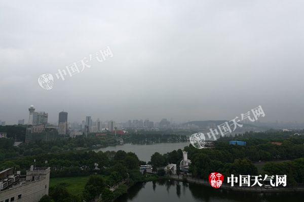 今天湖北十堰襄阳等地局部大雨 周末雨全省水不停