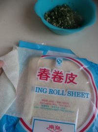荠菜豆腐春卷的做法步骤2