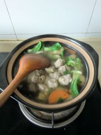 油豆腐木耳肉圆汤的做法步骤15
