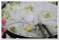 培根拌炒米面的做法步骤9