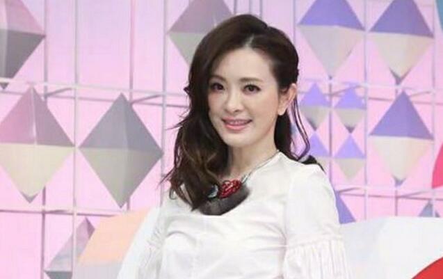 艺人刘真病逝是怎么回事 辛龙吻别刘真痛失爱妻