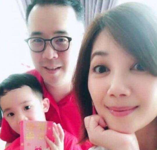 梁静茹回应离婚是怎么回事 梁静茹谈离婚感受说了什么