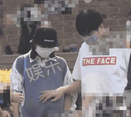 唐艺昕产女是怎么回事 唐艺昕产女是什么情况