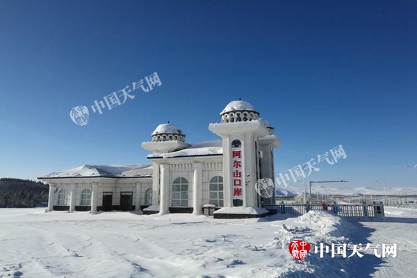 内蒙古阿尔山最低温逼近-50℃ 明起呼和浩特等10地迎今冬初雪