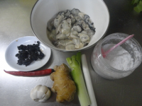 豆鼓炒生蠔的做法步骤1