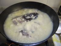 粉皮白菜鲢鱼汤的做法步骤8