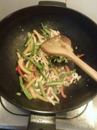 咖喱鸡丝炒意粉的做法步骤6