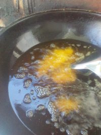 粘玉米面小麻花的做法步骤11