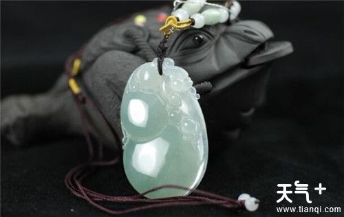 玉的佩戴有何讲究 初次戴玉需要注意什么