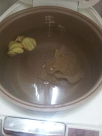 猪心药膳汤的做法步骤6