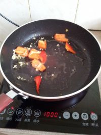红椒炒扁豆的做法步骤5