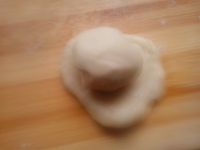 酥皮莲蓉月饼的做法步骤6
