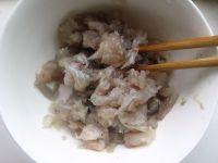氽鲅鱼丸子的做法步骤4