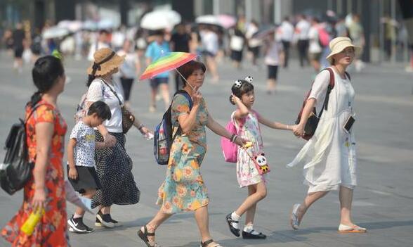 成都发布第9号高温橙色预警 今年6月四川气温偏高0.5-1.0℃