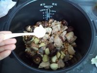 黄豆冬菇焖猪手的做法步骤10