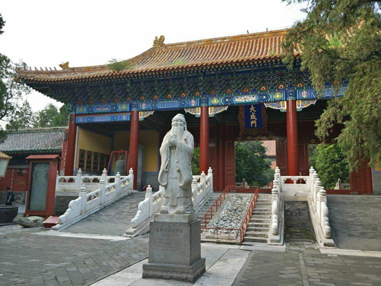 北京正月初一烧香祈福去哪儿好