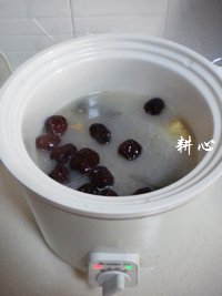 苹果炖鱼汤的做法步骤12
