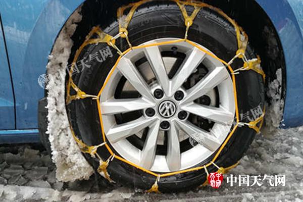 安徽暴雪致多地受灾积雪超30厘米 今夜再迎雨雪气温低迷