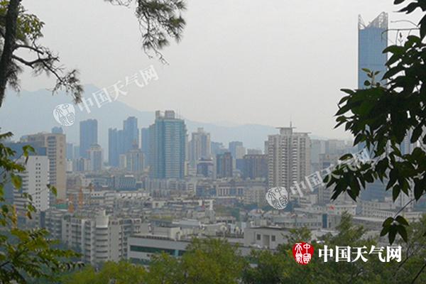 福建今夜起雨水又至 明起至周末气温先升后降