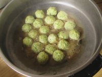 鸡肉西兰花丸子的做法步骤17