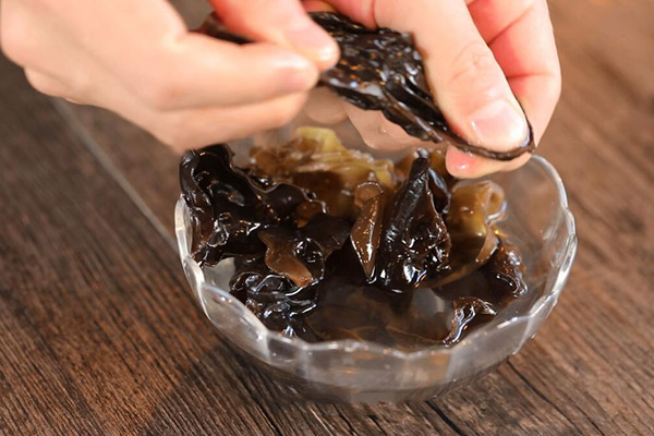 木耳怎么做好吃 凉拌木耳的做法