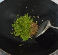 青椒肉末酱拌面的做法步骤4