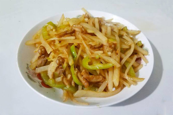 土豆丝的做法 土豆丝炒肉的做法