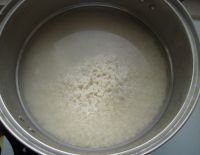 蛋黄板栗肉粽的做法步骤7
