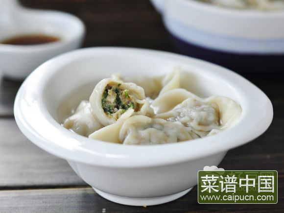 荠菜三鲜大馄饨