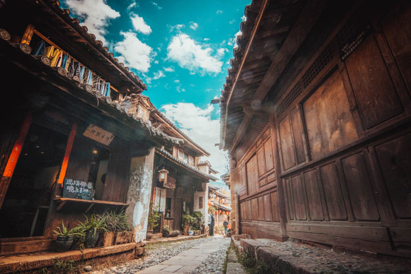 丽江古城和束河古镇哪个好 束河古镇离丽江古城多远