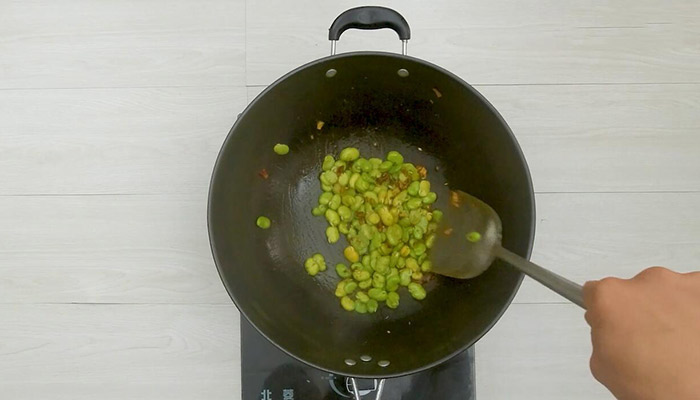 清炒胡豆的家常做法 胡豆怎么做才好吃